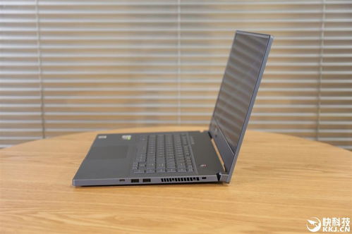 4K屏性能怪獸 ROG幻15筆記本圖賞與電腦圖文設計指南